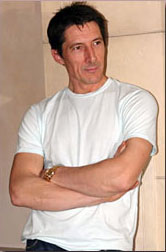 Peter Wingfield in white t-shirt